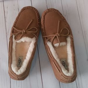 NWOT UGG Slippers